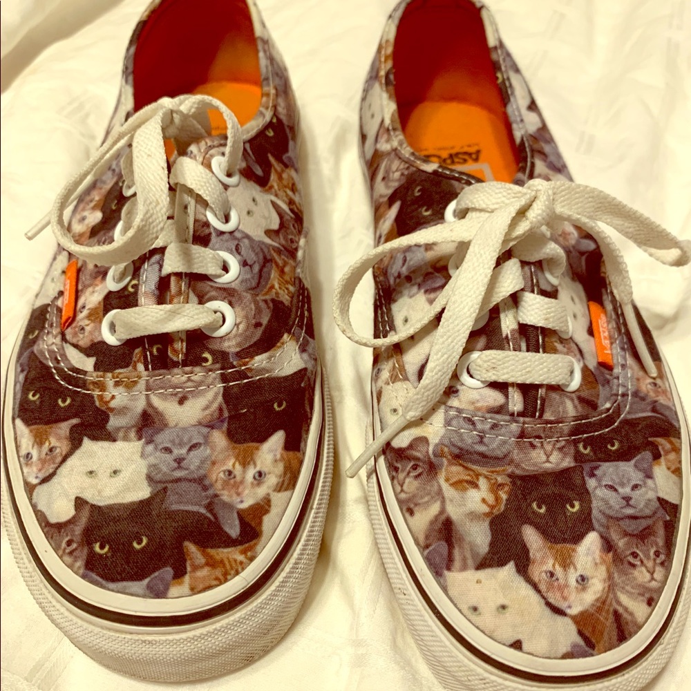 SPCA special edition cat Vans
